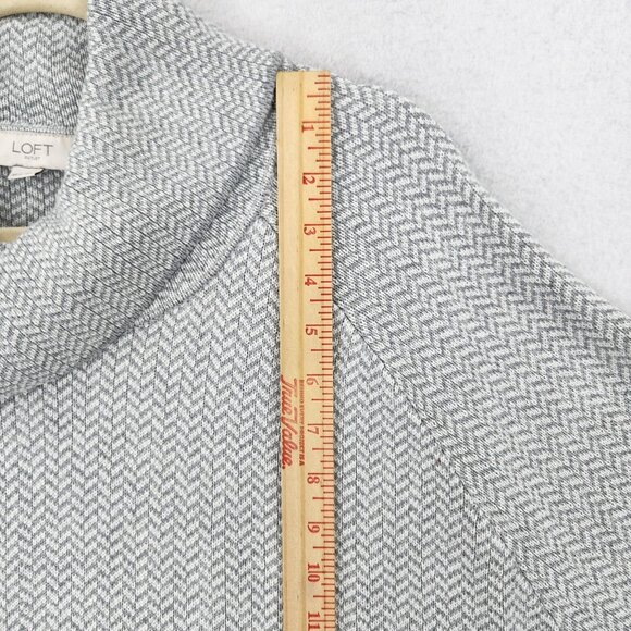 LOFT Sweater Womens XS Gray Herringbone Cowl Neck Pullover Knit Poncho Casual - Picture 4 of 10